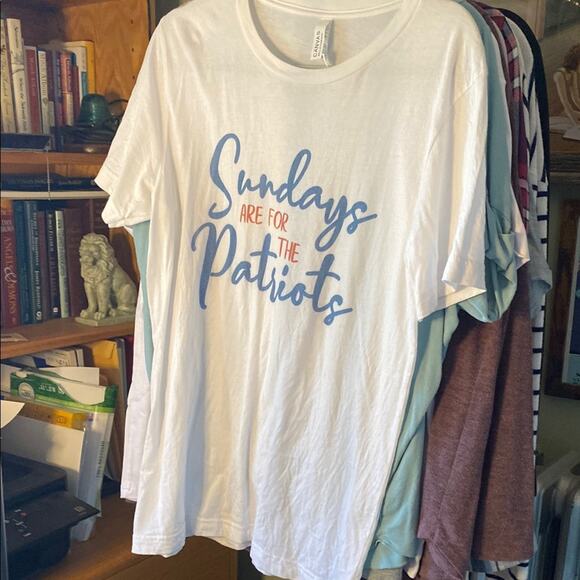 Bella Canvas Graphic Crew Neck T-Shirt - Picture 1 of 4